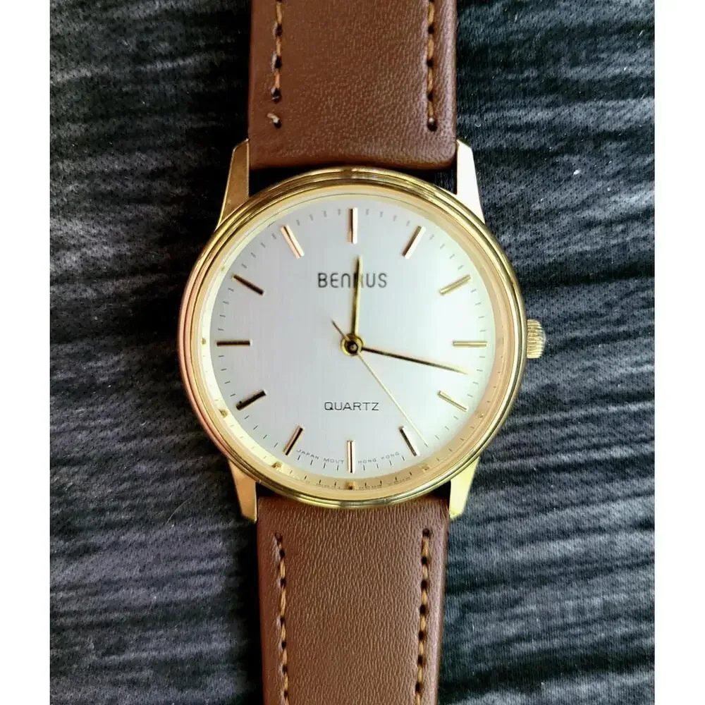Rare Vintage Benrus Legacy White Enamel Mens Pie‎ Pan Watch